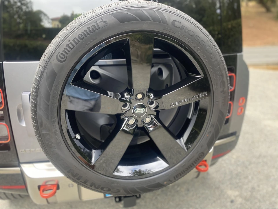 2020 Land Rover Defender L663 - Image 19 of 31