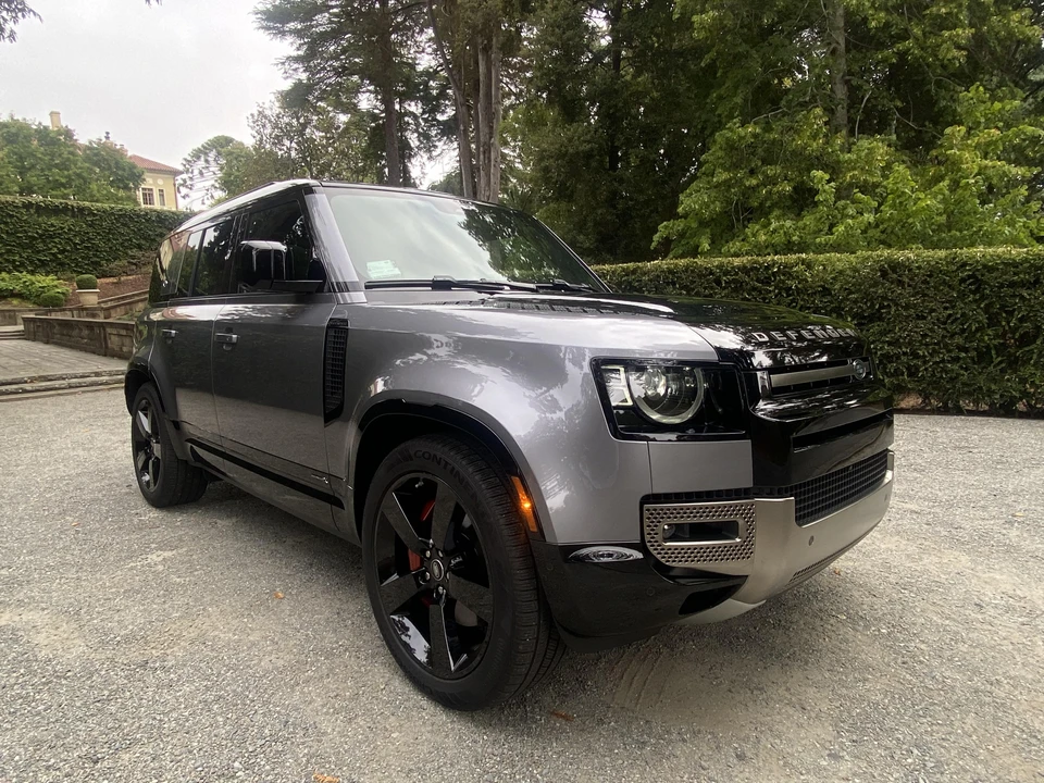 2020 Land Rover Defender L663 - Image 11 of 31