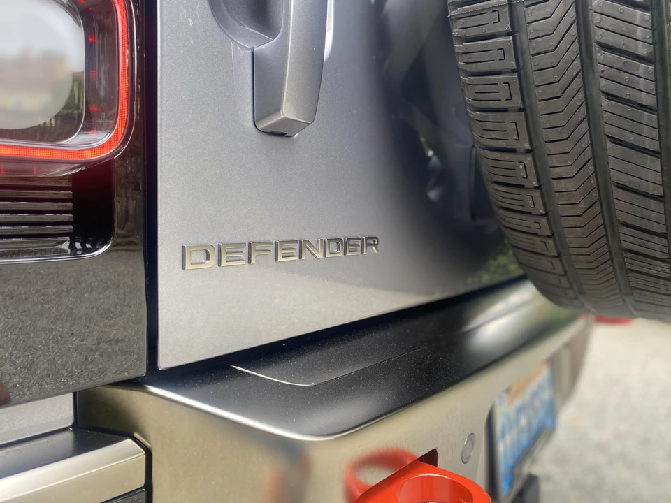 2020 Land Rover Defender L663 - Image 18 of 31
