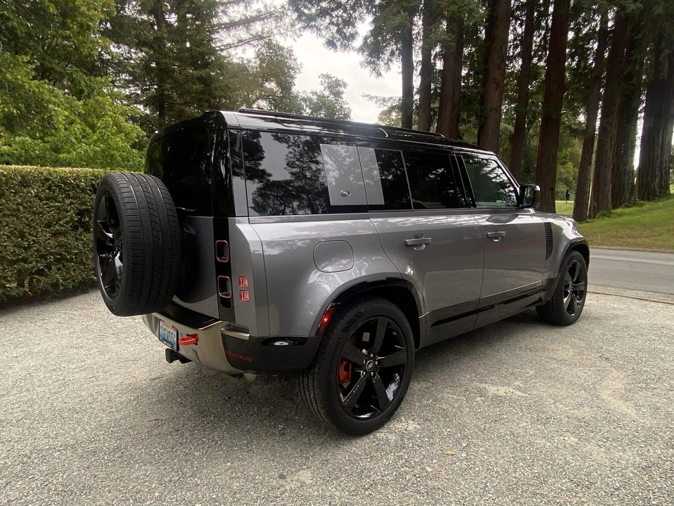 2020 Land Rover Defender L663 - Image 10 of 31