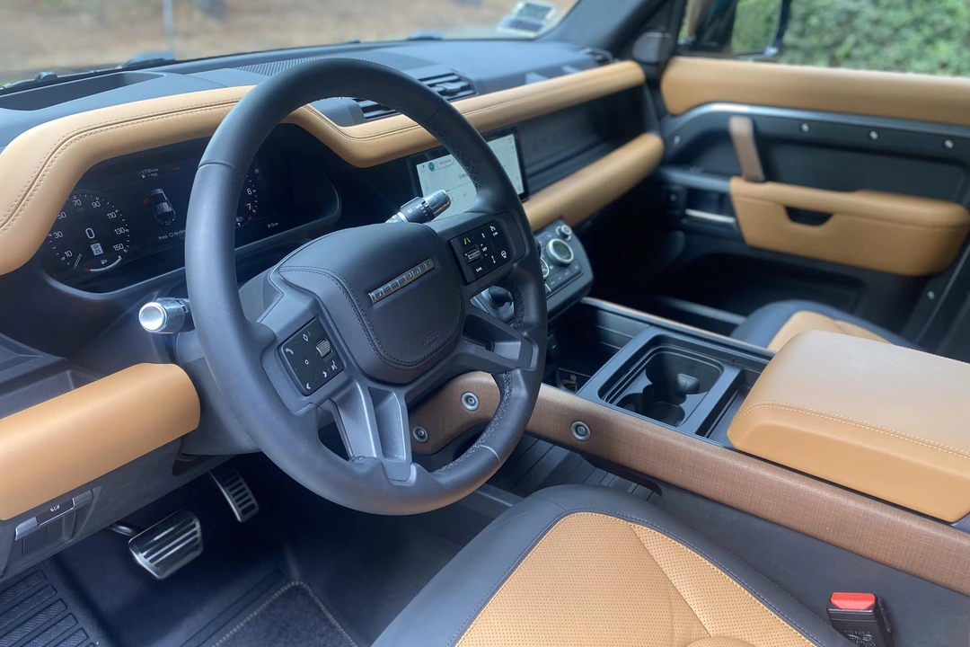 2020 Land Rover Defender L663 - Image 30 of 31