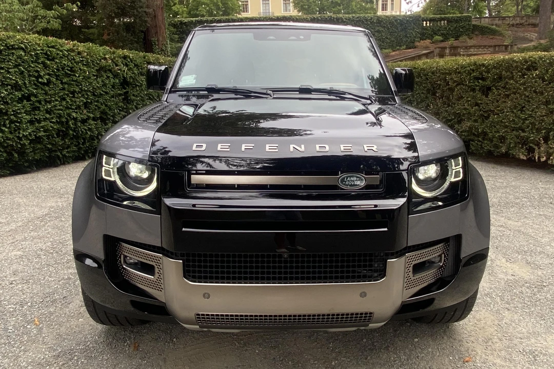 2020 Land Rover Defender L663 - Image 2 of 31
