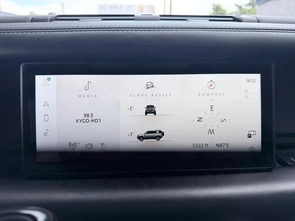 2020 Land Rover Defender L663 - Image 10 of 20