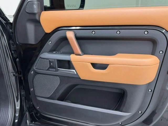2020 Land Rover Defender L663 - Image 18 of 31