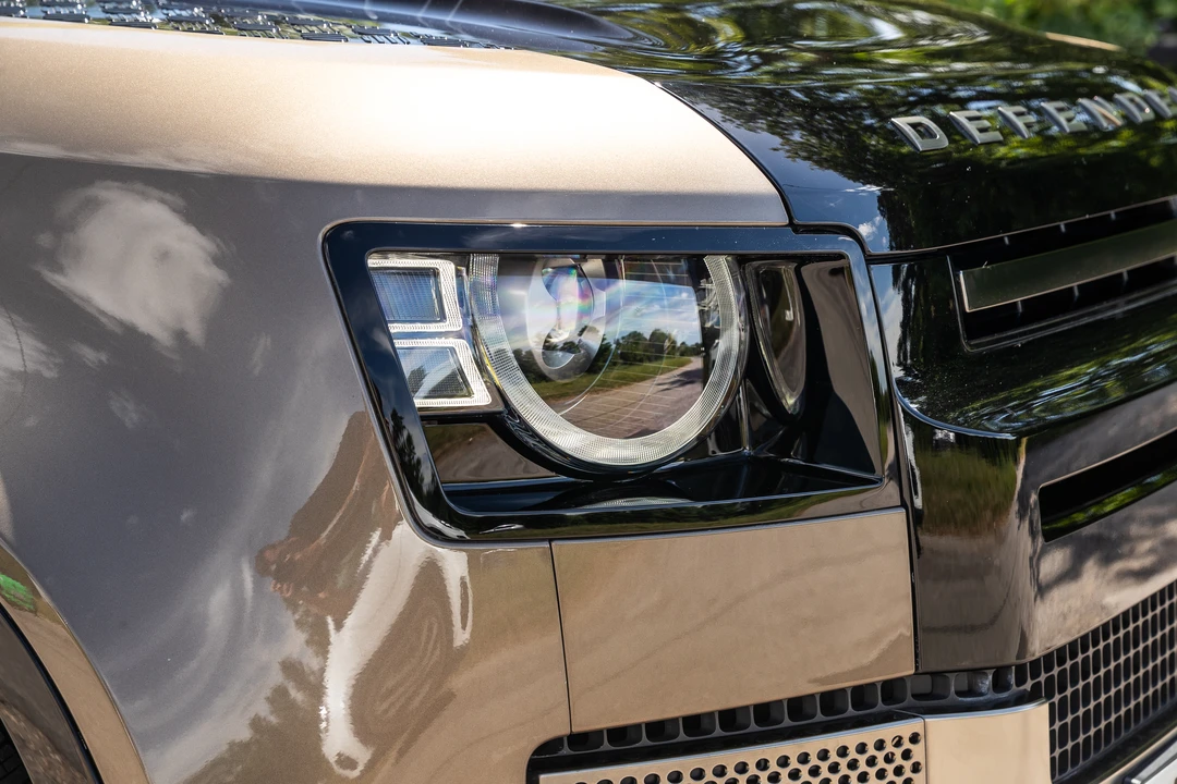 2020 Land Rover Defender L663 - Image 22 of 31