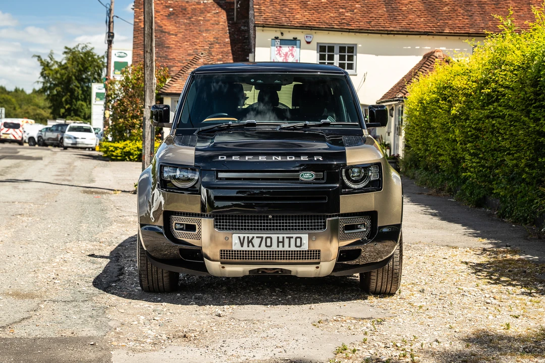 2020 Land Rover Defender L663 - Image 10 of 31