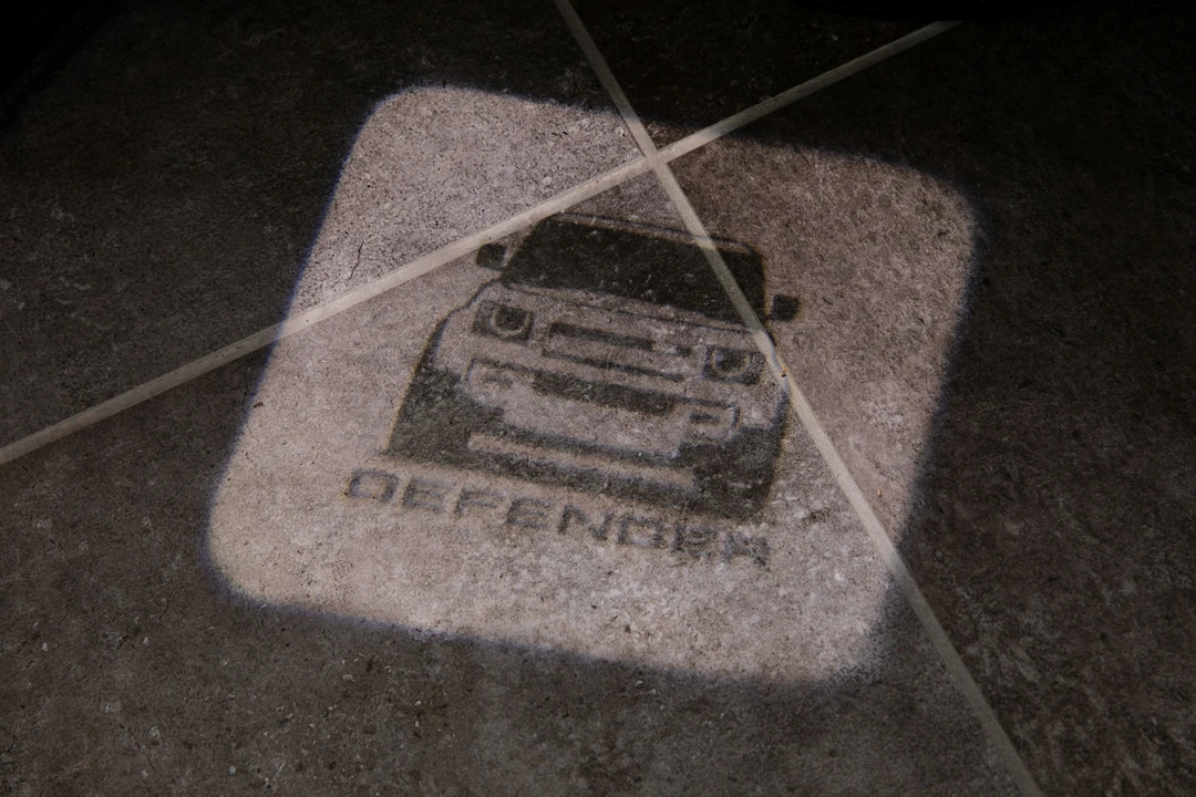2020 Land Rover Defender L663 - Image 19 of 31