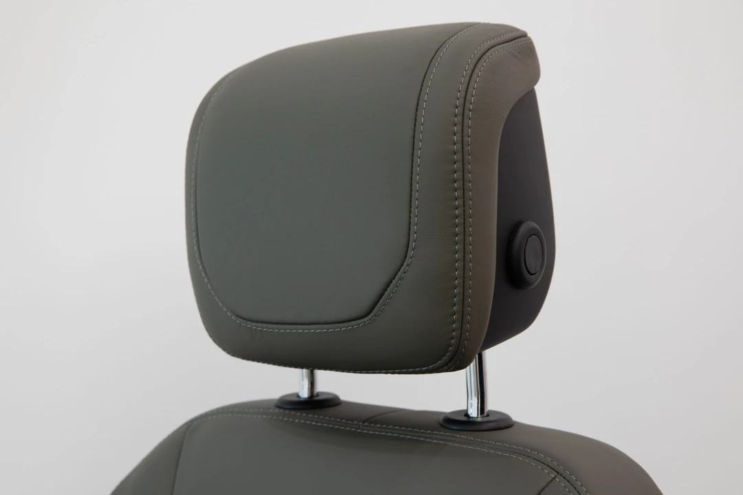2020 Land Rover Defender L663 - Image 3 of 31