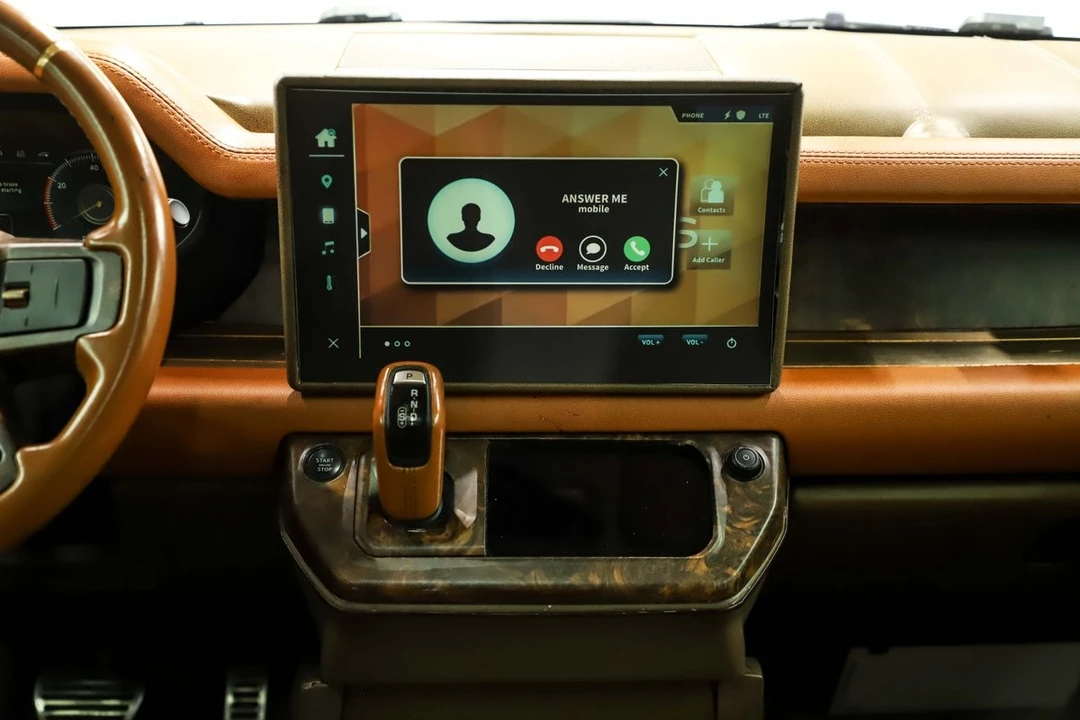 2020 Land Rover Defender L663 - Image 23 of 31