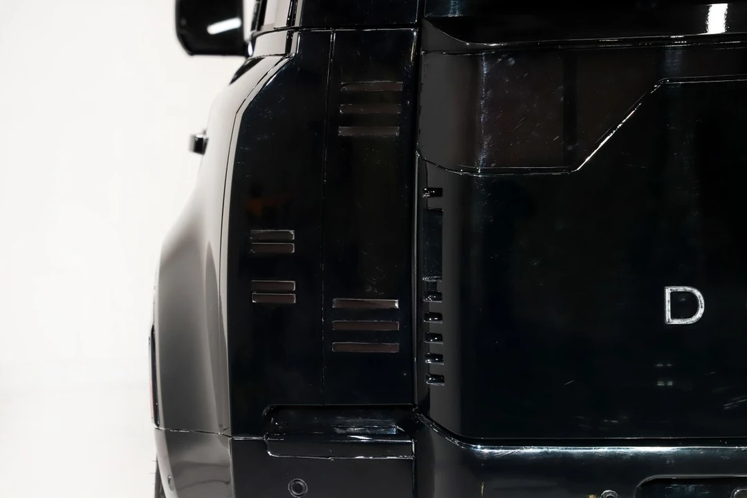 2020 Land Rover Defender L663 - Image 21 of 31