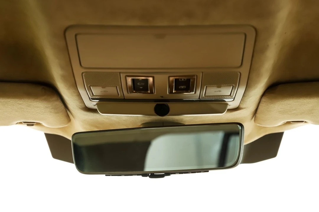 2020 Land Rover Defender L663 - Image 26 of 31