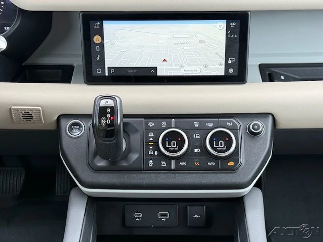 2020 Land Rover Defender L663 - Image 17 of 21