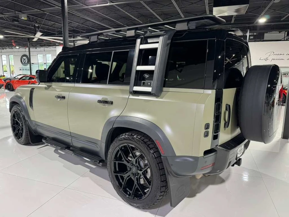 2020 Land Rover Defender L663 - Image 5 of 12