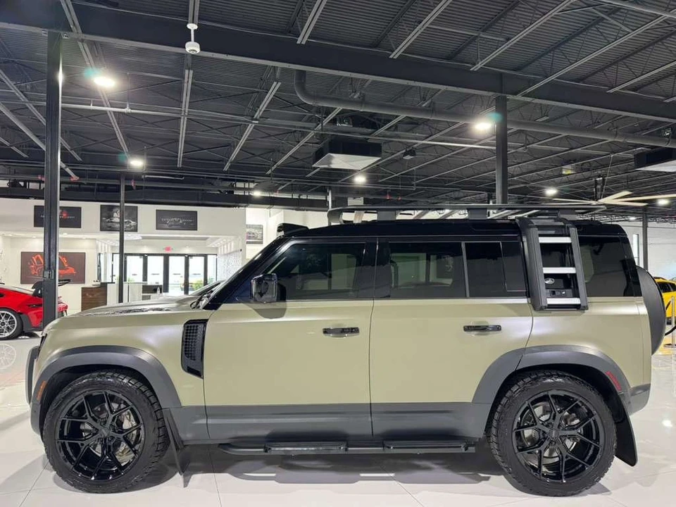 2020 Land Rover Defender L663 - Image 4 of 12
