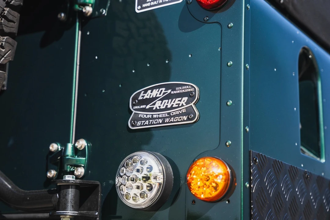 2020 Land Rover Defender L663 - Image 13 of 31