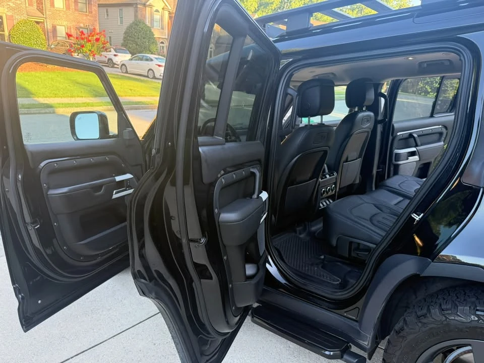 2020 Land Rover Defender L663 - Image 10 of 20