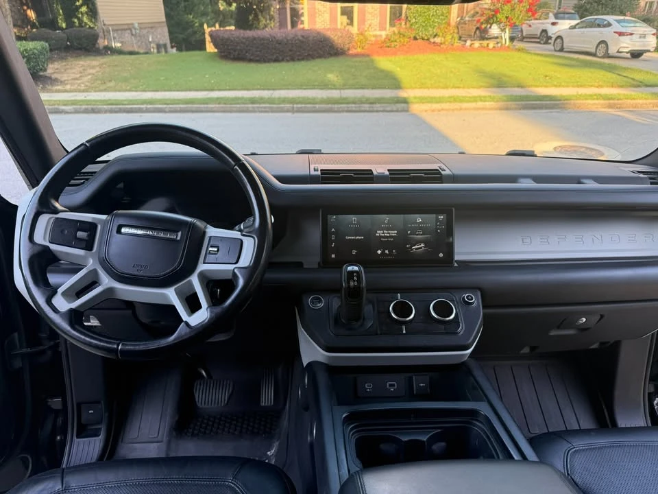 2020 Land Rover Defender L663 - Image 17 of 20