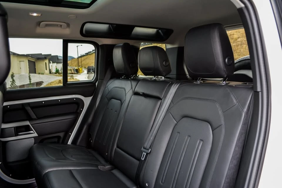2020 Land Rover Defender L663 - Image 16 of 20
