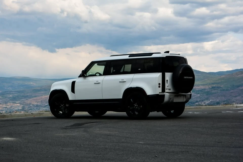 2020 Land Rover Defender L663 - Image 4 of 20
