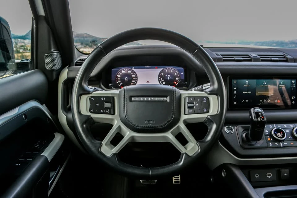 2020 Land Rover Defender L663 - Image 9 of 20