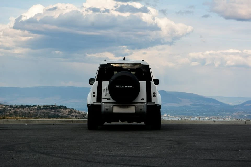 2020 Land Rover Defender L663 - Image 5 of 20