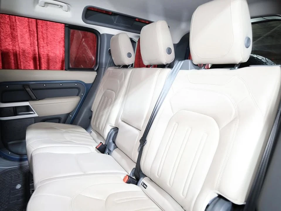 2020 Land Rover Defender L663 - Image 12 of 18
