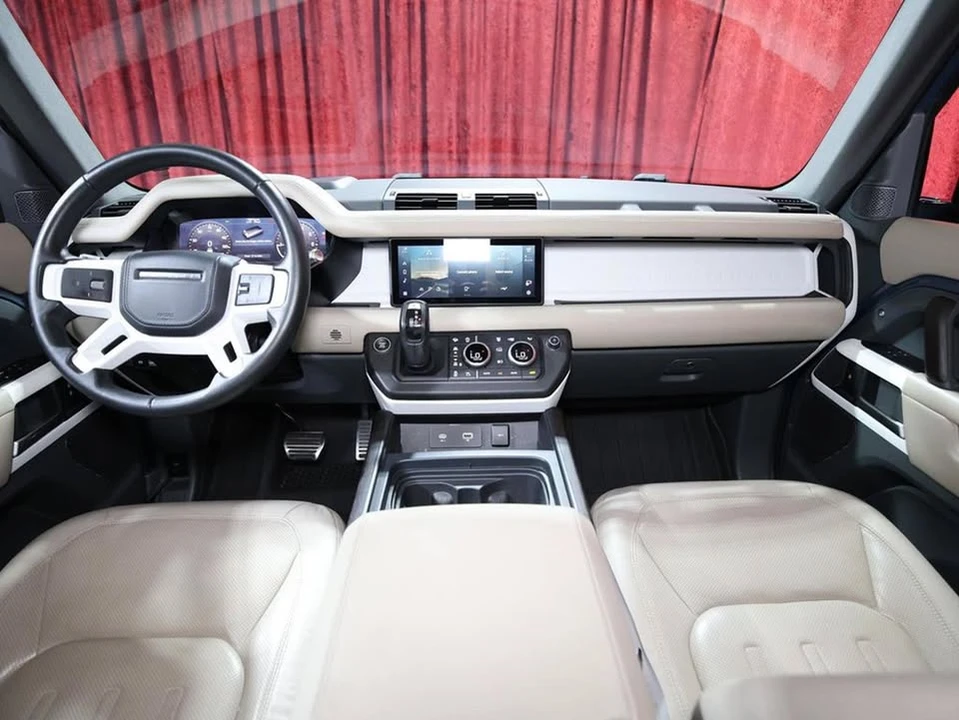 2020 Land Rover Defender L663 - Image 15 of 18