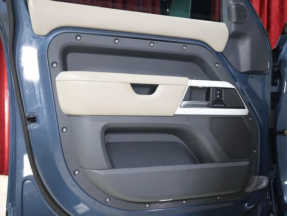 2020 Land Rover Defender L663 - Image 9 of 18