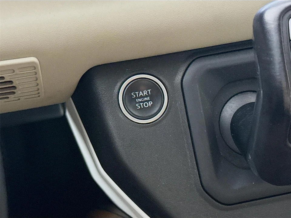 2020 Land Rover Defender L663 - Image 16 of 31