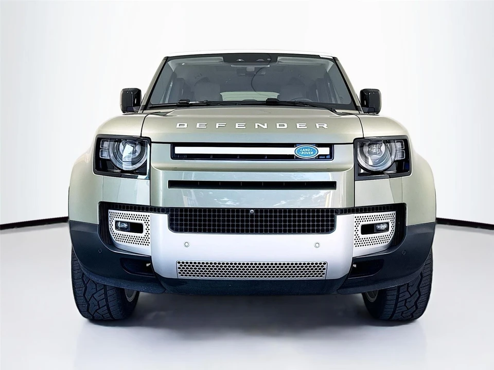 2020 Land Rover Defender L663 - Image 28 of 31