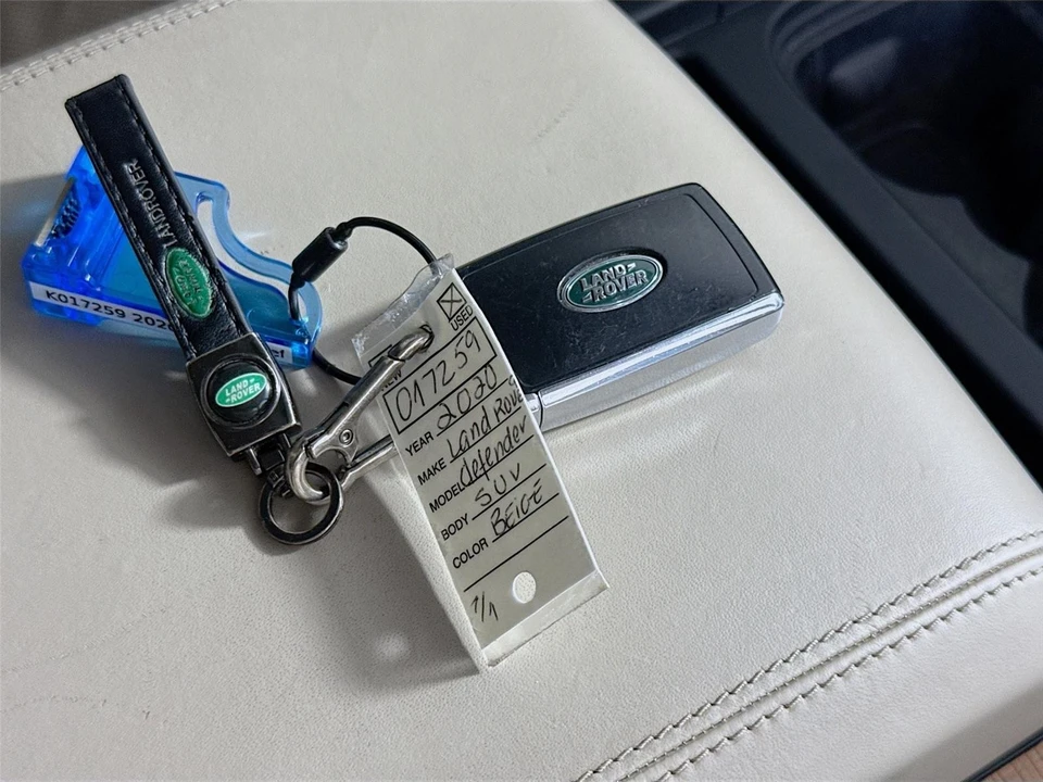 2020 Land Rover Defender L663 - Image 27 of 31