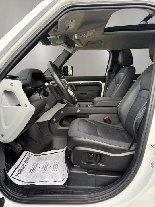 2020 Land Rover Defender L663 - Image 11 of 18