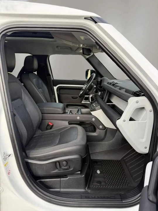 2020 Land Rover Defender L663 - Image 8 of 18