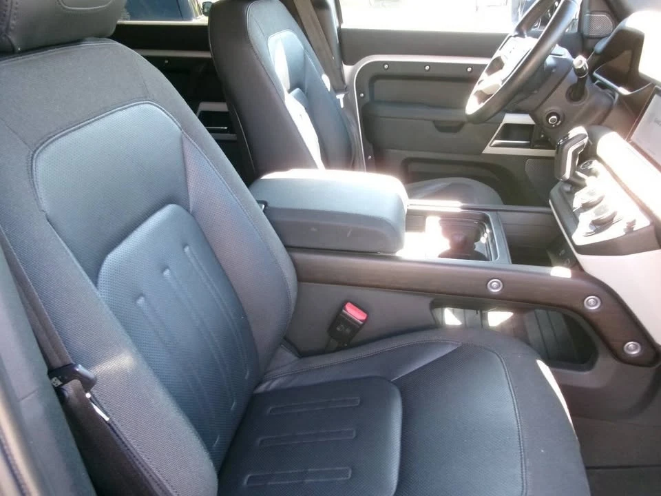 2020 Land Rover Defender L663 - Image 11 of 20