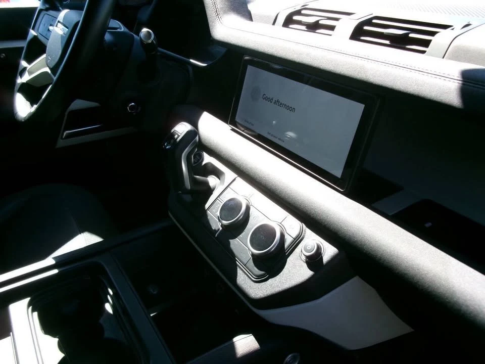2020 Land Rover Defender L663 - Image 13 of 20
