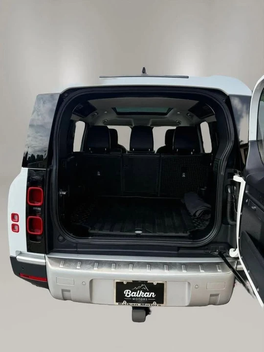 2020 Land Rover Defender L663 - Image 5 of 18