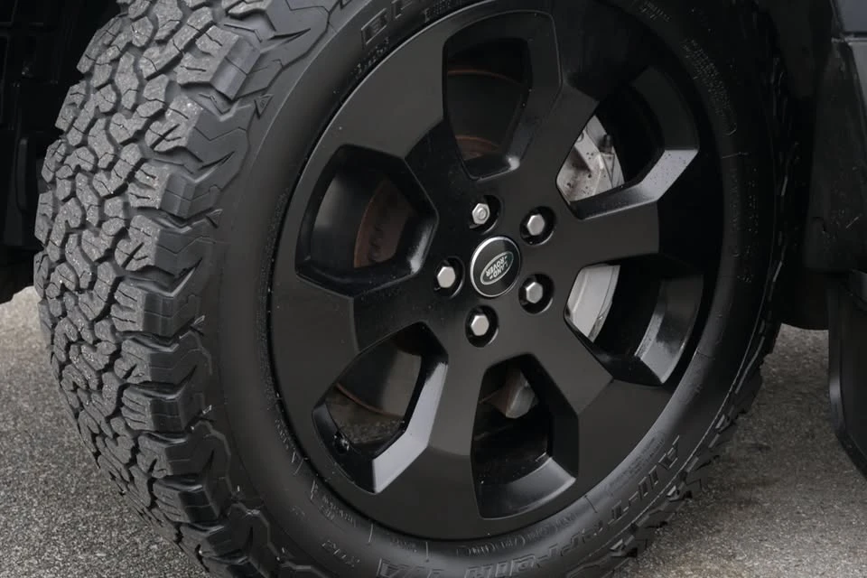 2020 Land Rover Defender L663 - Image 10 of 20