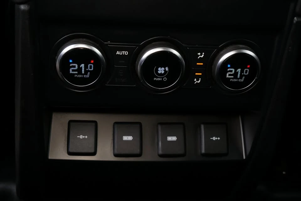 2020 Land Rover Defender L663 - Image 20 of 20