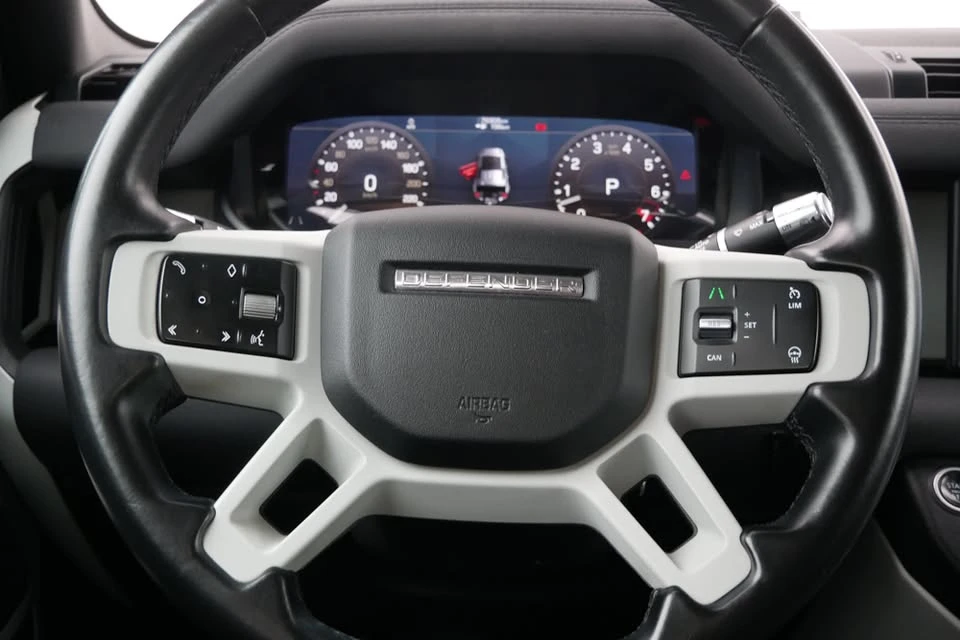 2020 Land Rover Defender L663 - Image 17 of 20
