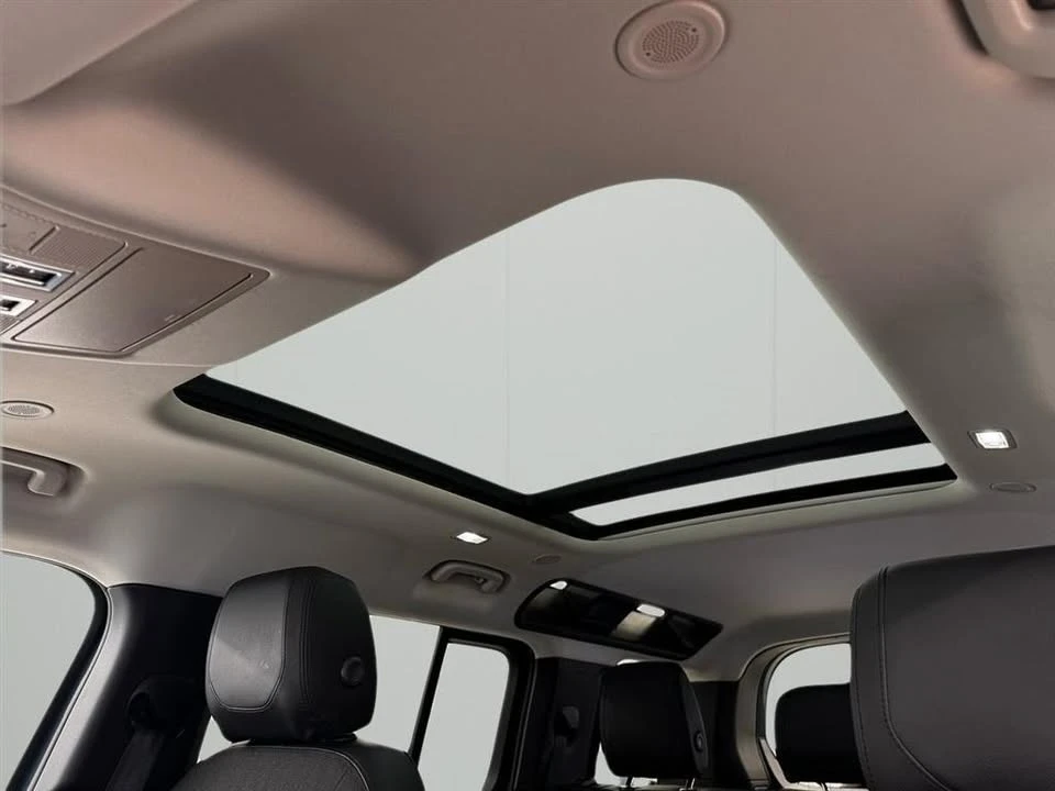 2020 Land Rover Defender L663 - Image 16 of 20