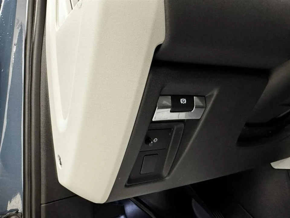 2020 Land Rover Defender L663 - Image 14 of 20