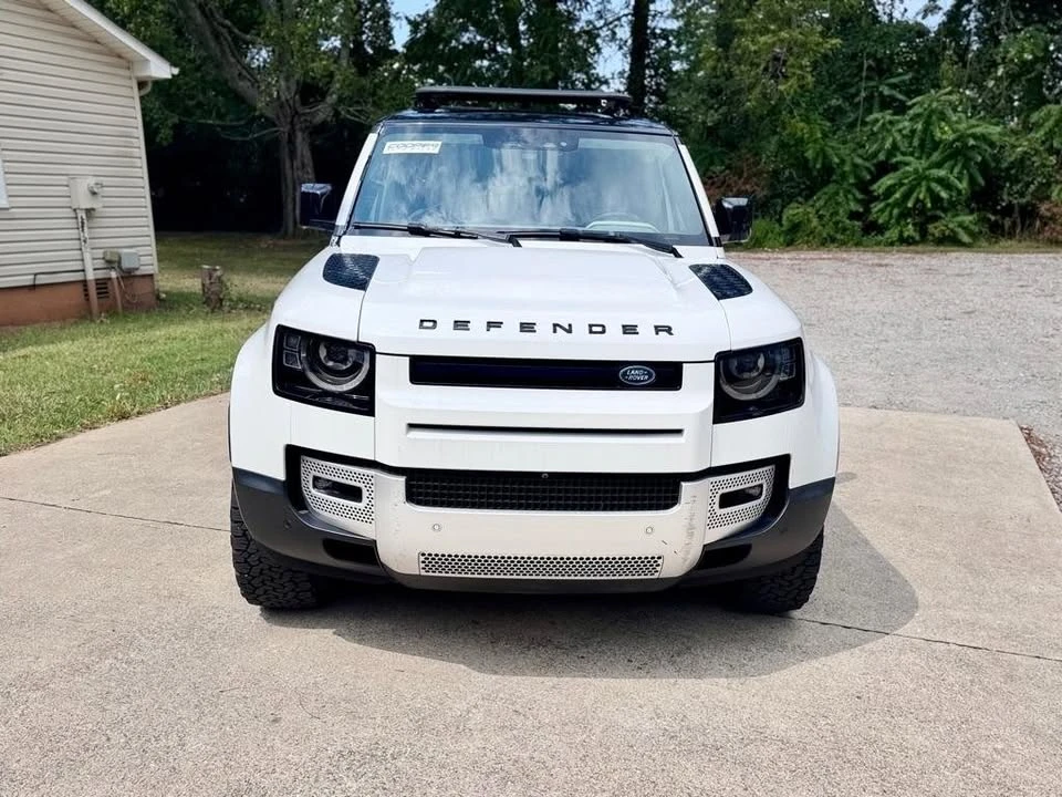 2020 Land Rover Defender L663 - Image 2 of 19