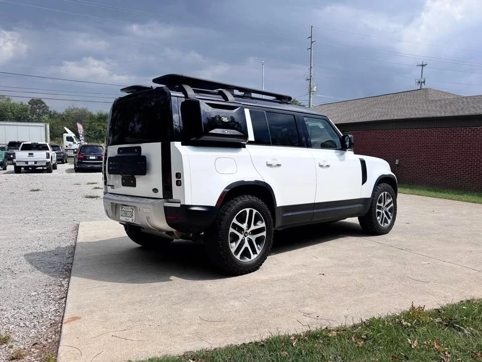 2020 Land Rover Defender L663 - Image 17 of 19