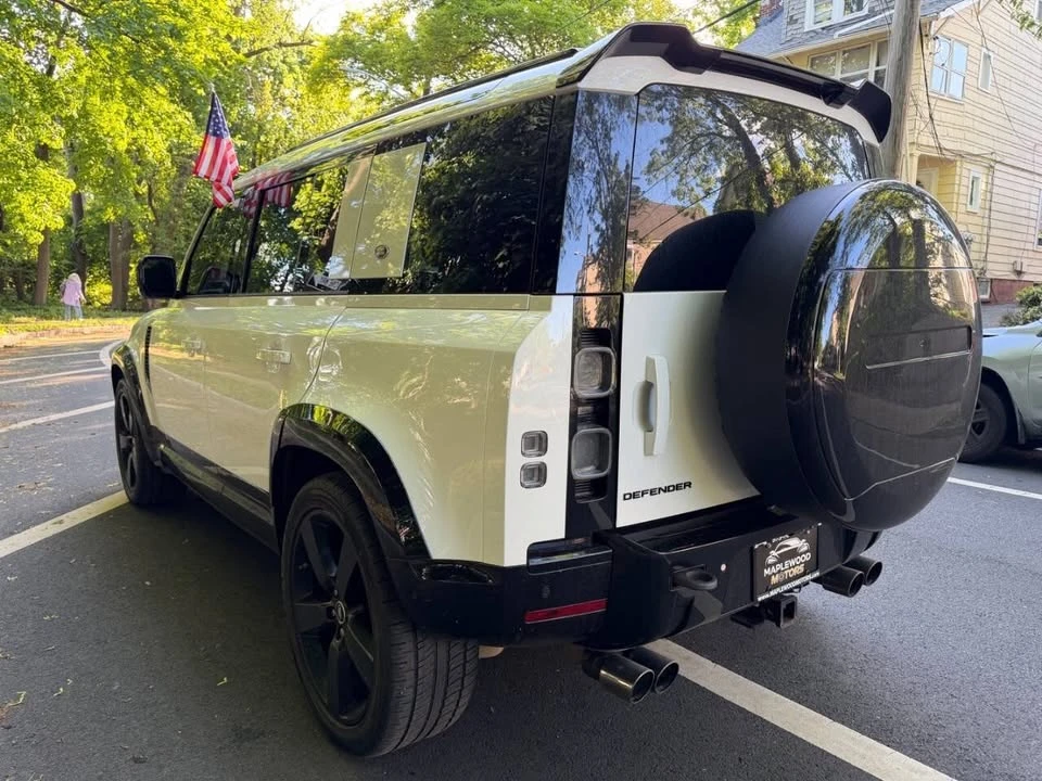 2020 Land Rover Defender L663 - Image 4 of 19