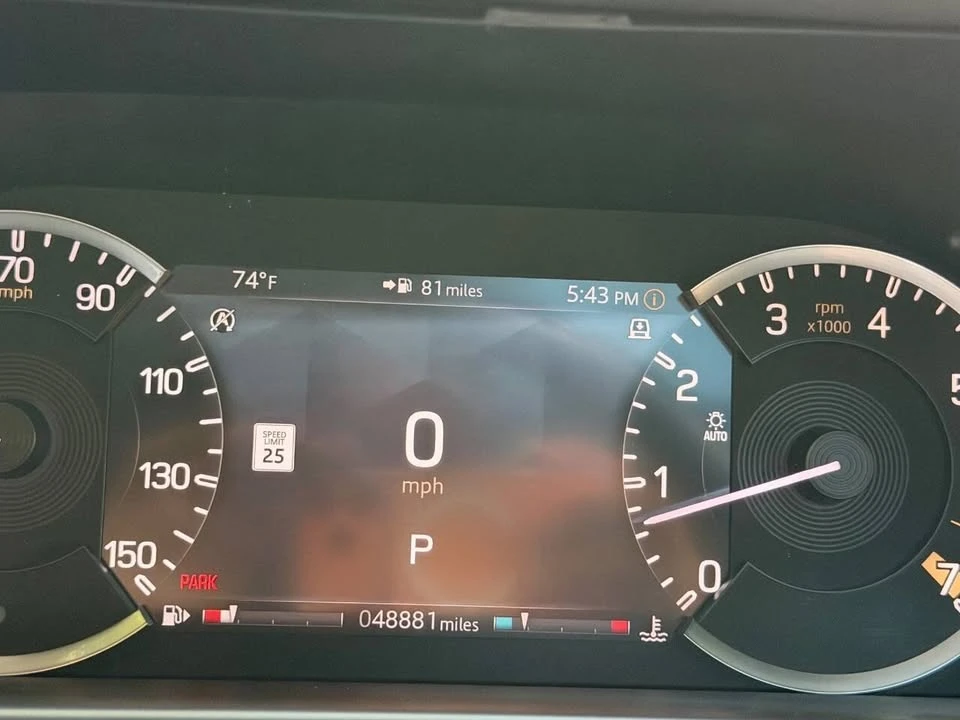 2020 Land Rover Defender L663 - Image 13 of 19