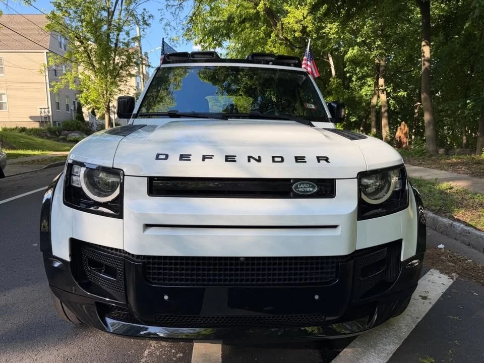 2020 Land Rover Defender L663 - Image 2 of 19