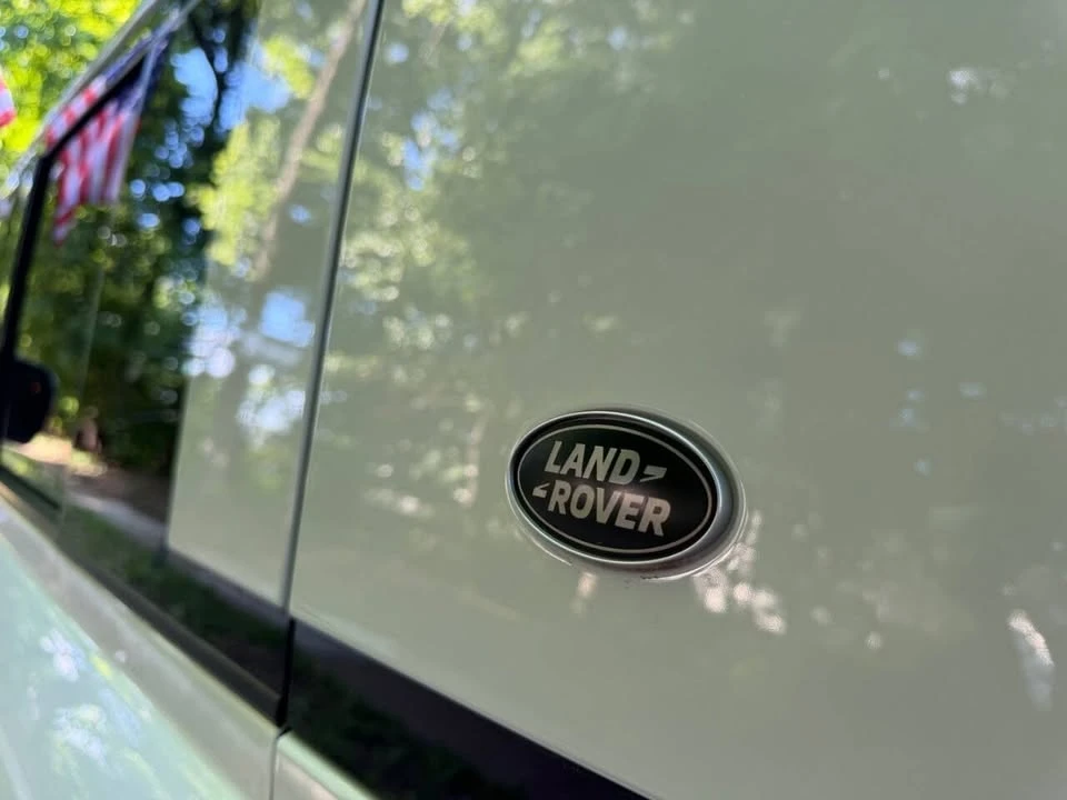 2020 Land Rover Defender L663 - Image 8 of 19