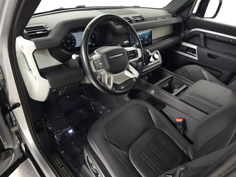 2020 Land Rover Defender L663 - Image 17 of 20