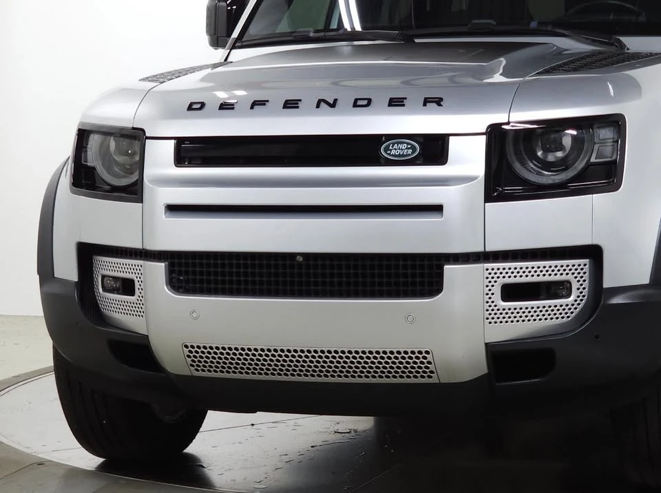 2020 Land Rover Defender L663 - Image 2 of 20