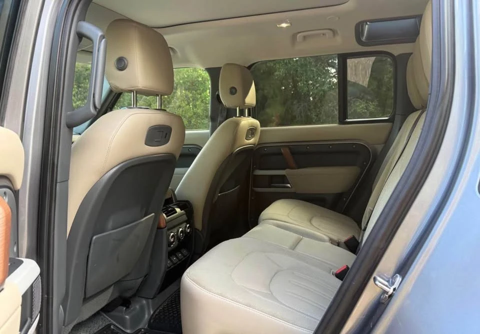 2020 Land Rover Defender L663 - Image 12 of 19